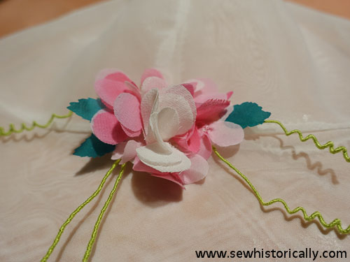 DIY Silk Flowers For My 1920s Cloche Hat