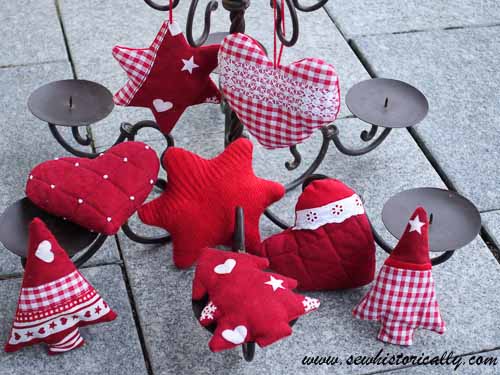diy red and white fabric christmas ornaments tutorial