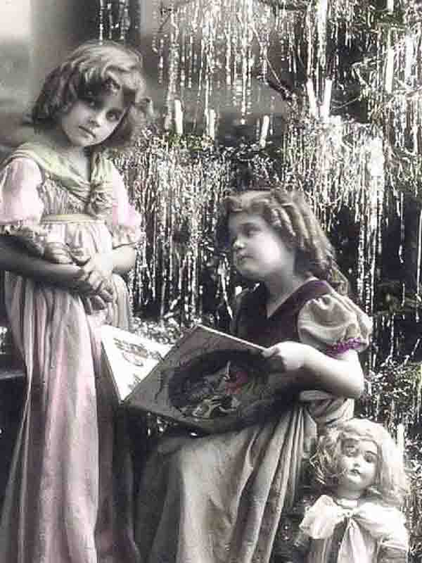 Victorian Christmas Tree Tinsel