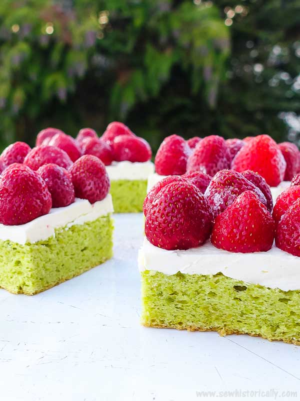 Naturally Green Pistachio Cake With Natural Food Coloring