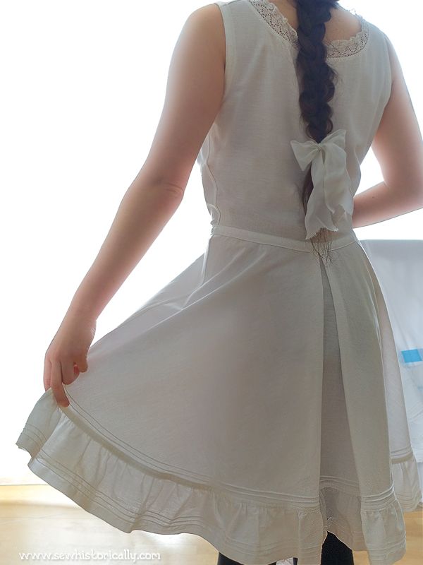 Edwardian Slip Inverted Box Pleat At Center Back