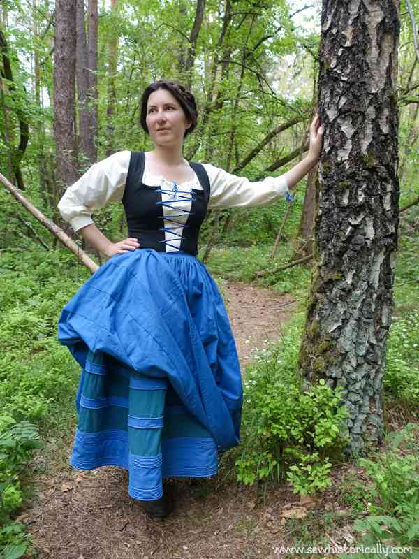 18th Century Beige Linen Corset With Lace up Front and Back